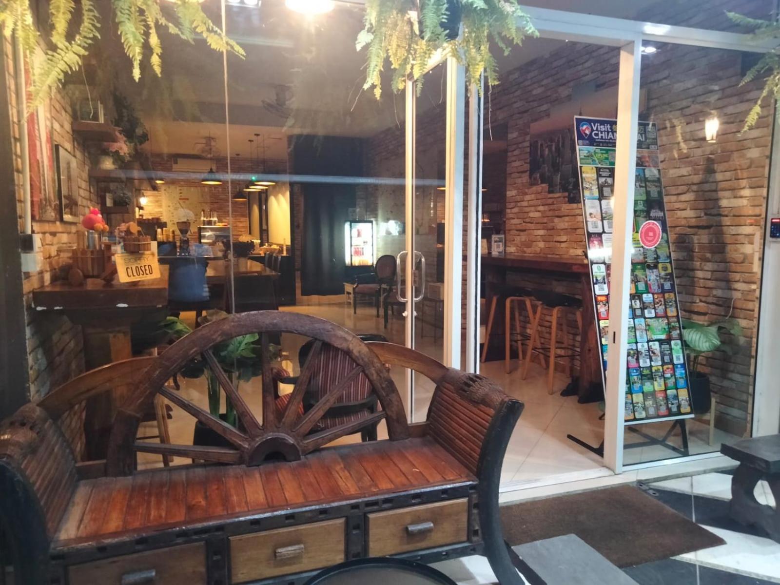 Chaiyee Coffee Чиангмай Екстериор снимка
