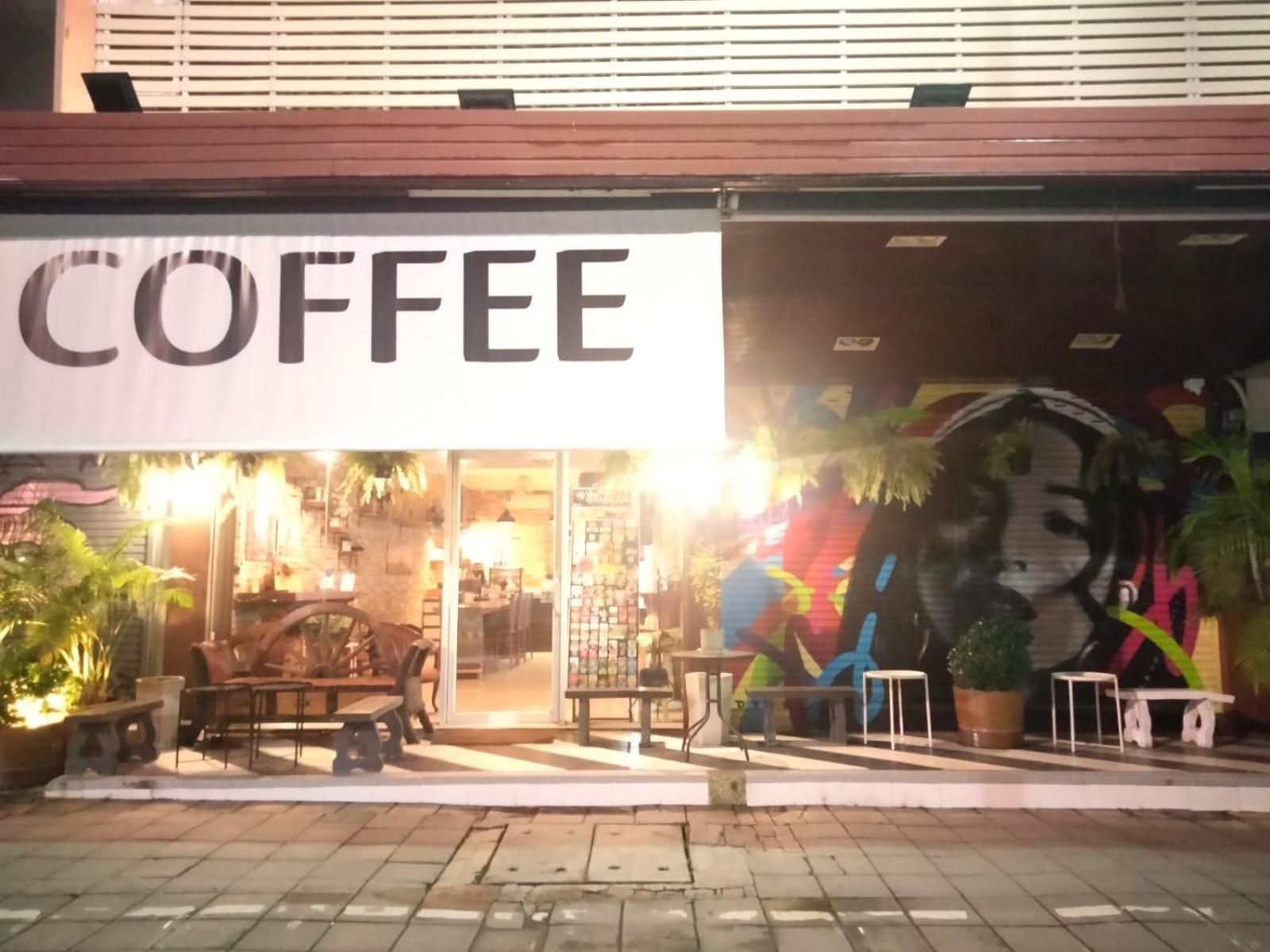 Chaiyee Coffee Чиангмай Екстериор снимка